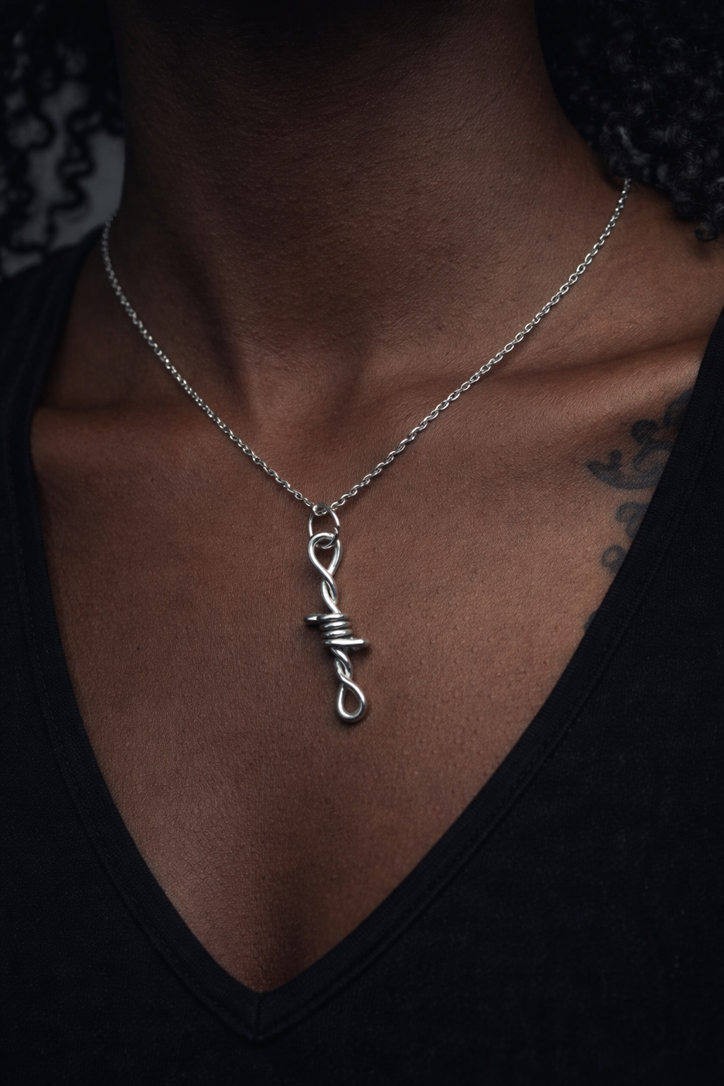 Barbed Temptation Knot Necklace