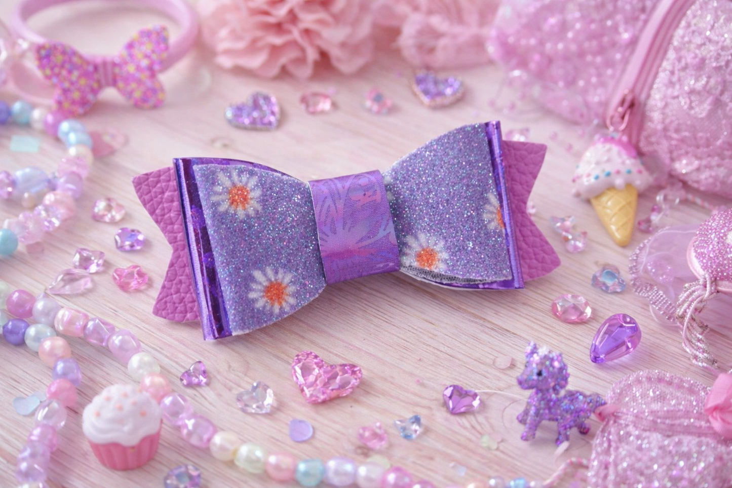 Daisy Sparkle Bow